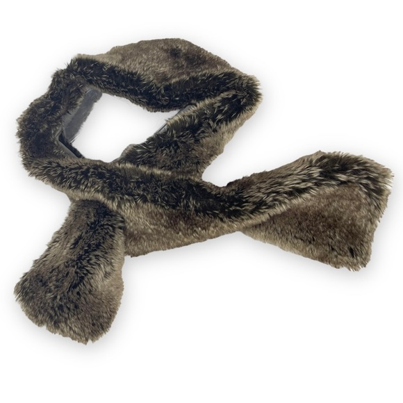 Restoration Hardware Faux Fur Scarf - Picture 5 of 9